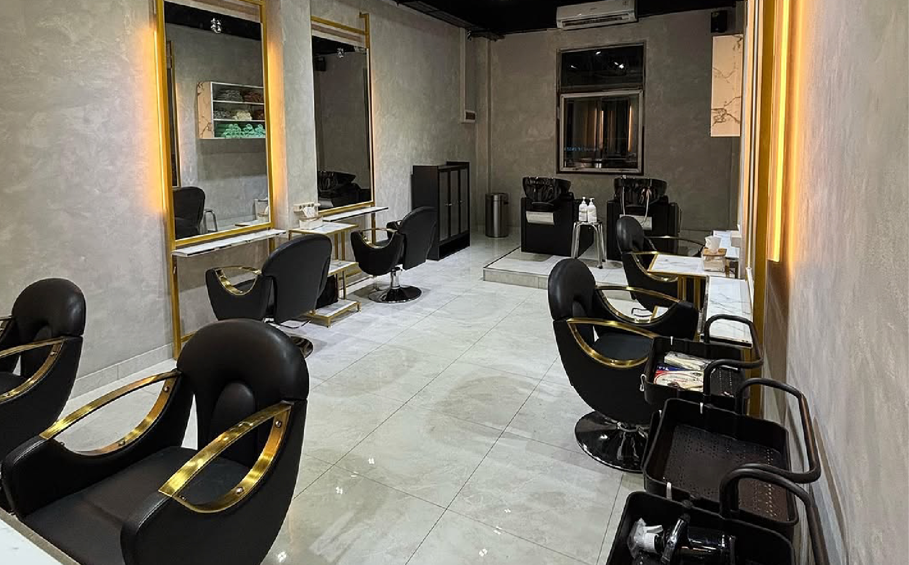 Interior Moir Salon Depok